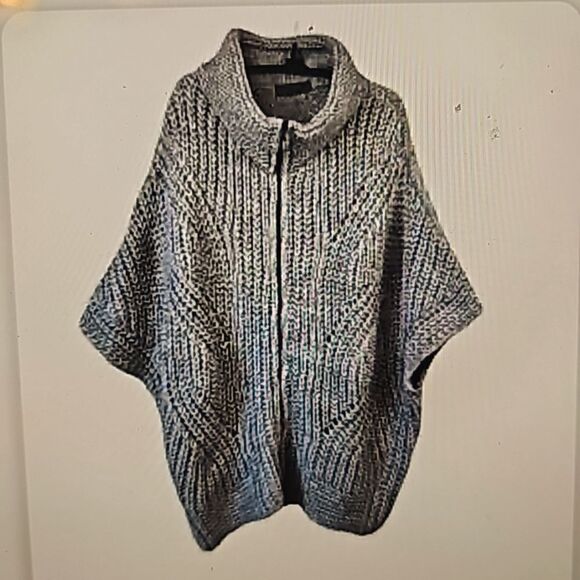 Anthropologie Sweaters - - Anthropologie Elsamanda gray Sweater one size